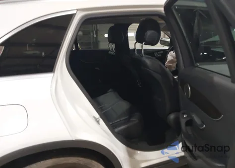 2016 Mercedes-Benz Glc 300 из США, поврежденный, VIN WDC0G4JB5GF055810